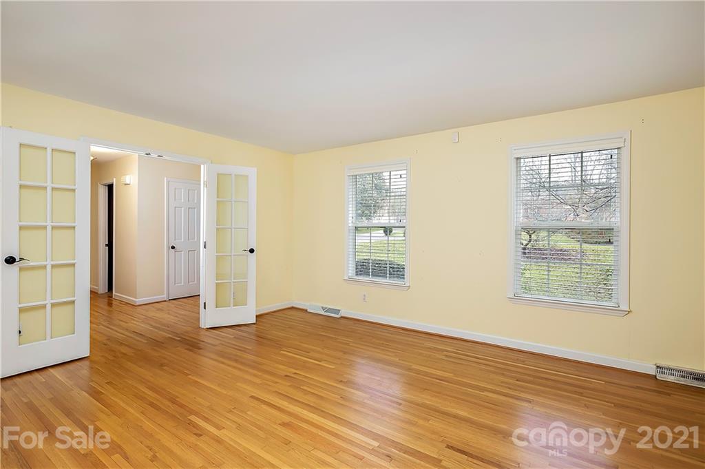 3038 Markworth Road Charlotte, NC 28210 - Photo 3 of 24