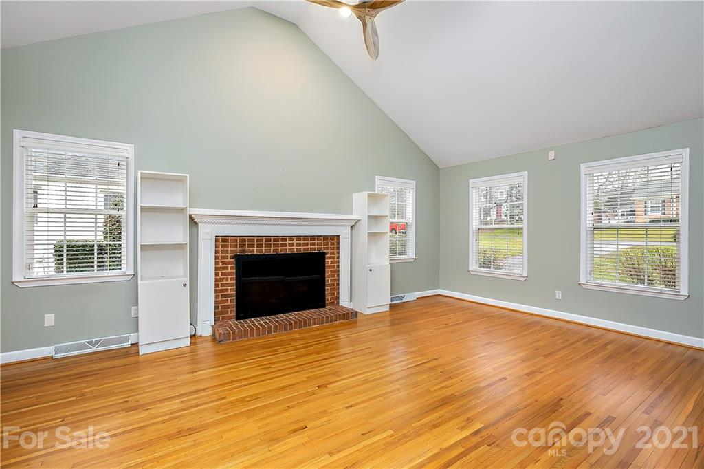 3038 Markworth Road Charlotte, NC 28210 - Photo 6 of 24