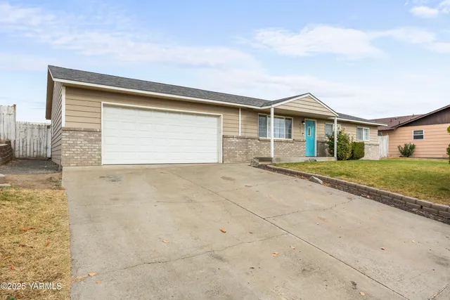 $365,000 | 621 Westwind Drive, Zillah, WA 98953