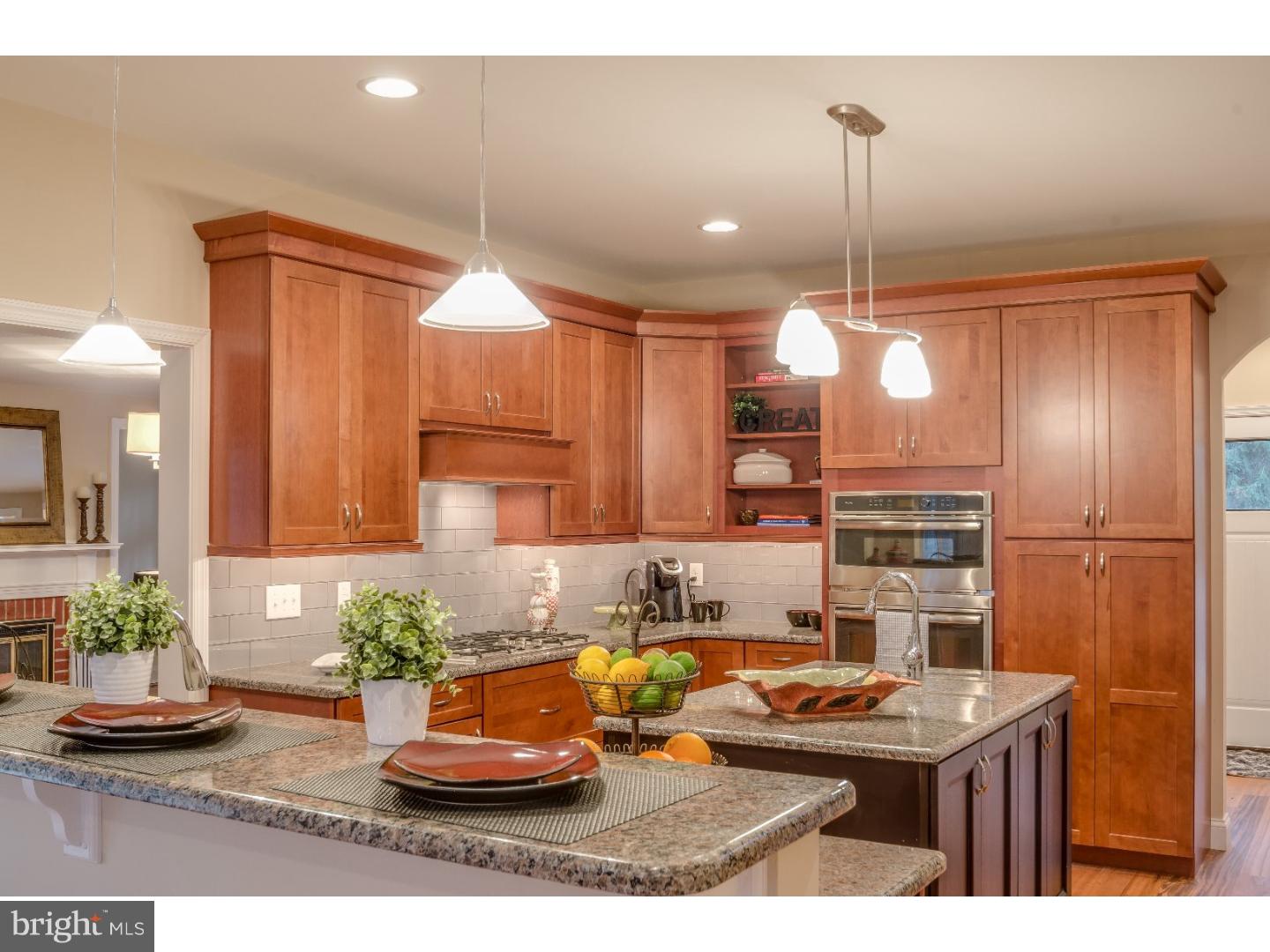 817 Weadley Road Radnor, PA 19087 - Photo 5 of 25 Kitchen