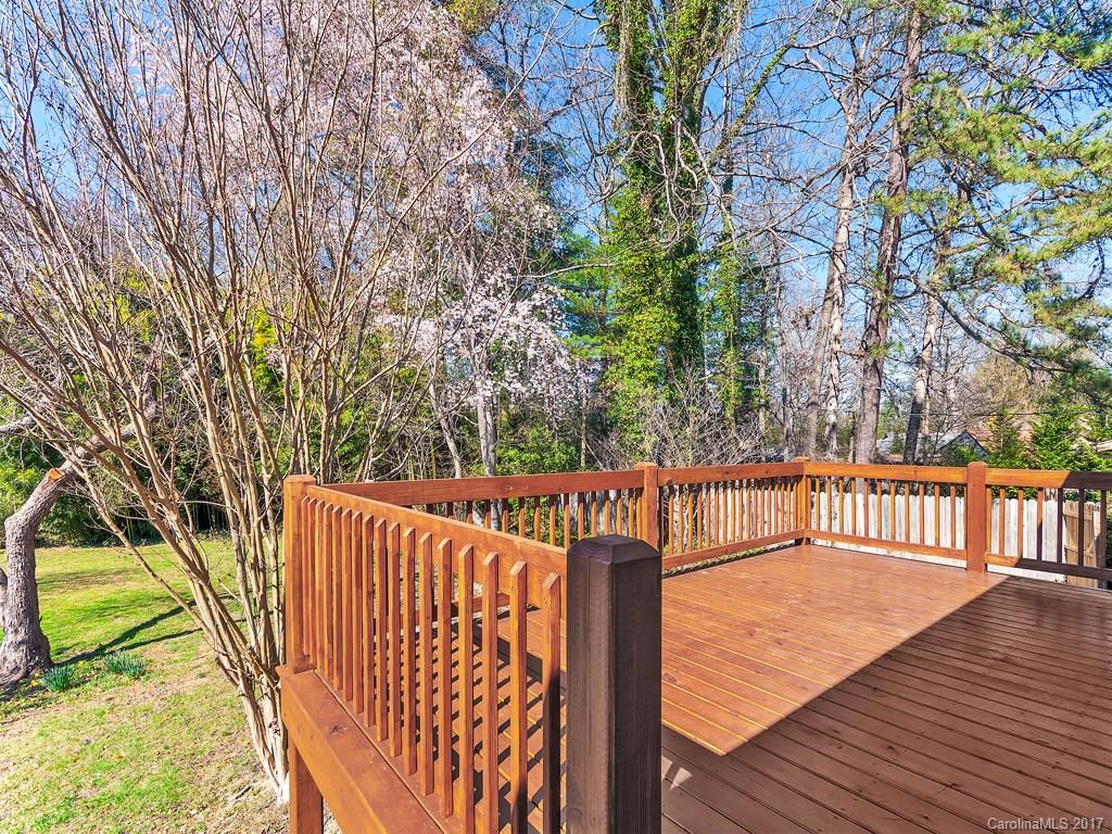 402 Balsam Road, Unit 2 Hendersonville, NC 28792 - Photo 14 of 18 Gallery Image 14