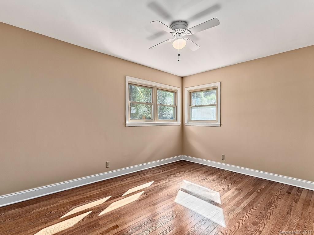 402 Balsam Road, Unit 2 Hendersonville, NC 28792 - Photo 7 of 18 Gallery Image 7