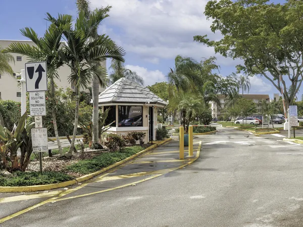 $294,000 | 2705 Northwest 104th Avenue, Unit 206, Sunrise, FL 33322