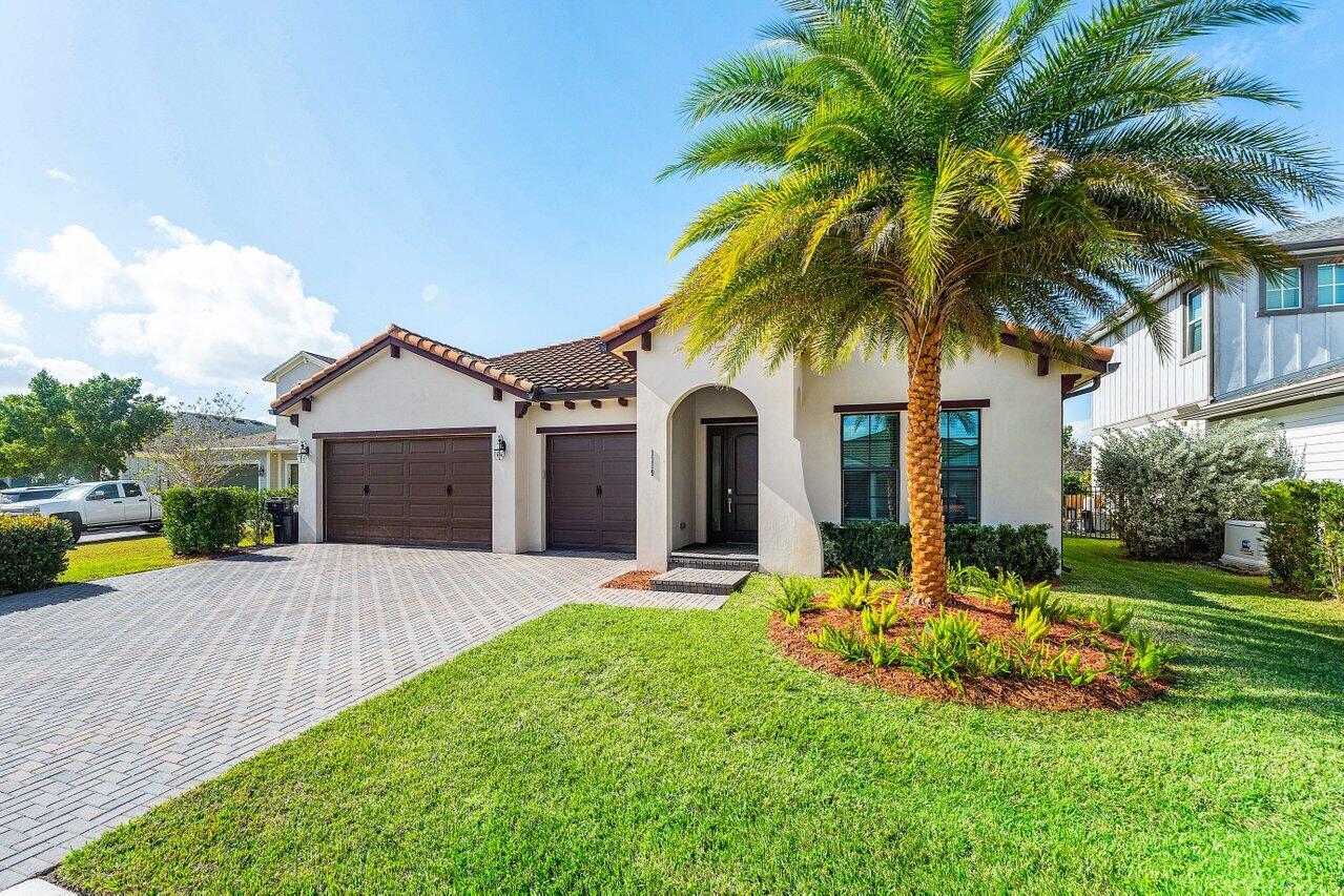 1119 Arrowhead Point Road Loxahatchee, FL 33470 - Photo 3 of 106 extended view of home