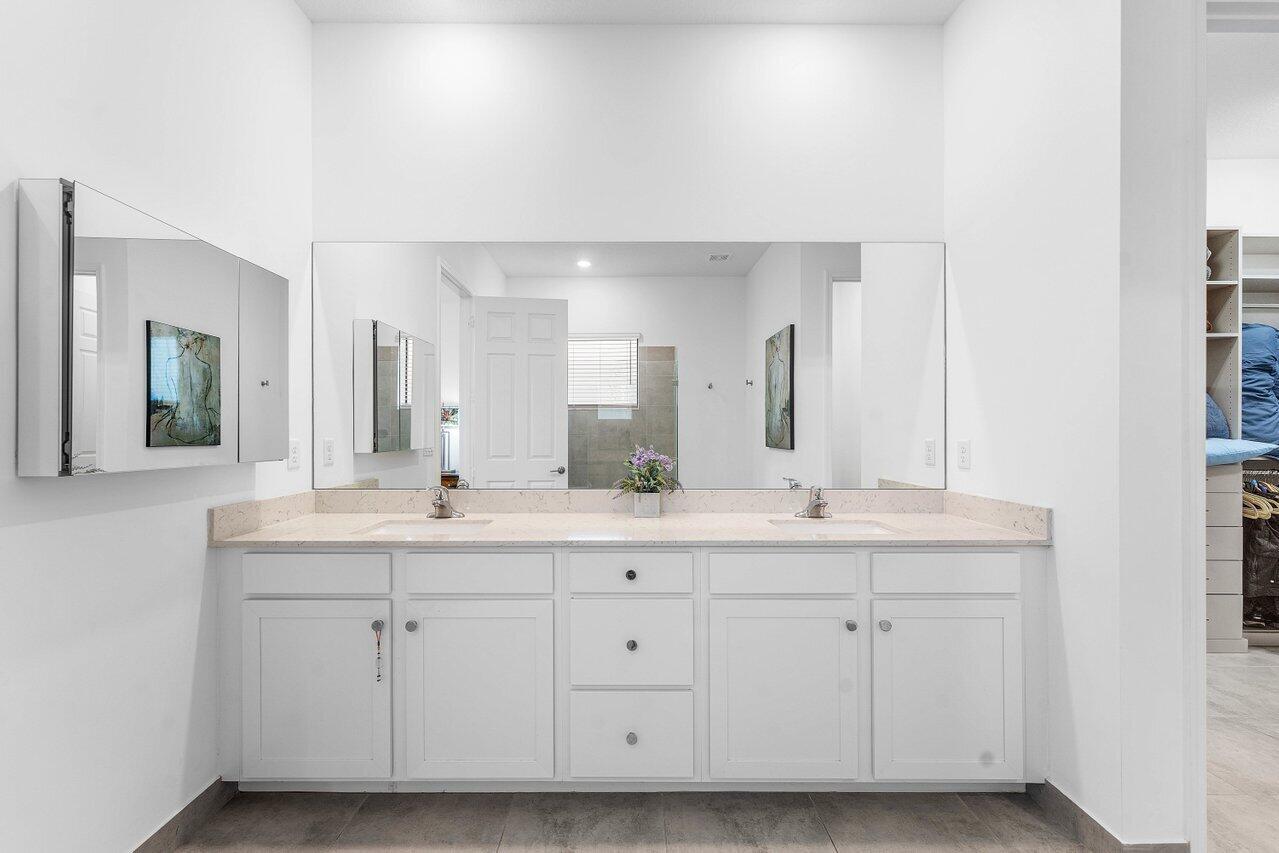 1119 Arrowhead Point Road Loxahatchee, FL 33470 - Photo 34 of 106 Double sink Primary bathroom