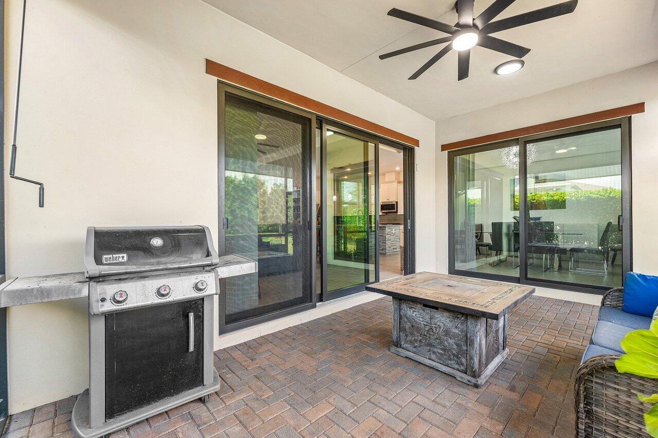 1119 Arrowhead Point Road Loxahatchee, FL 33470 - Photo 47 of 106 screened patio
