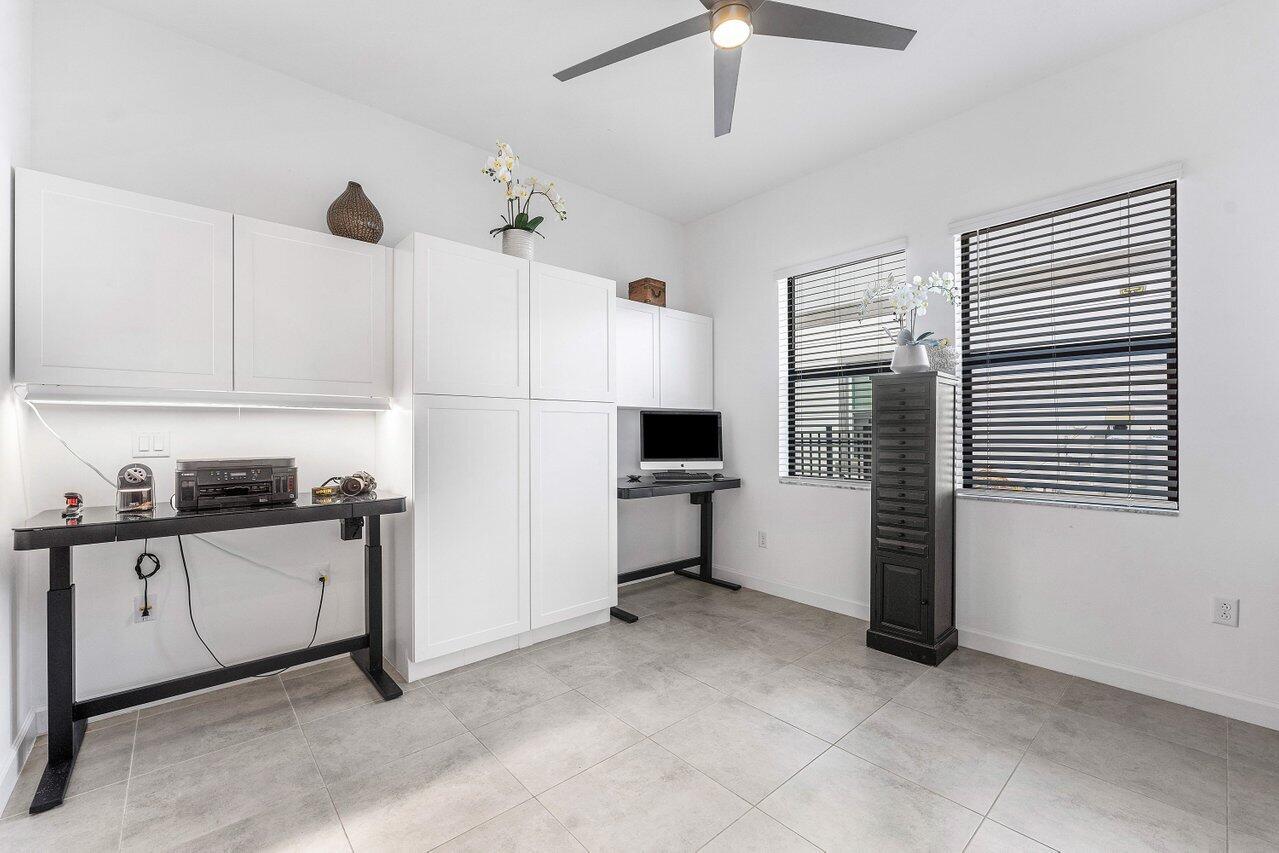 1119 Arrowhead Point Road Loxahatchee, FL 33470 - Photo 8 of 106 Flex/Office custom cabinets