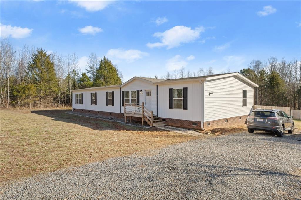 2222 Shacktown Road Yadkinville, NC 27055 - Photo 2 of 34 Gallery Image 2