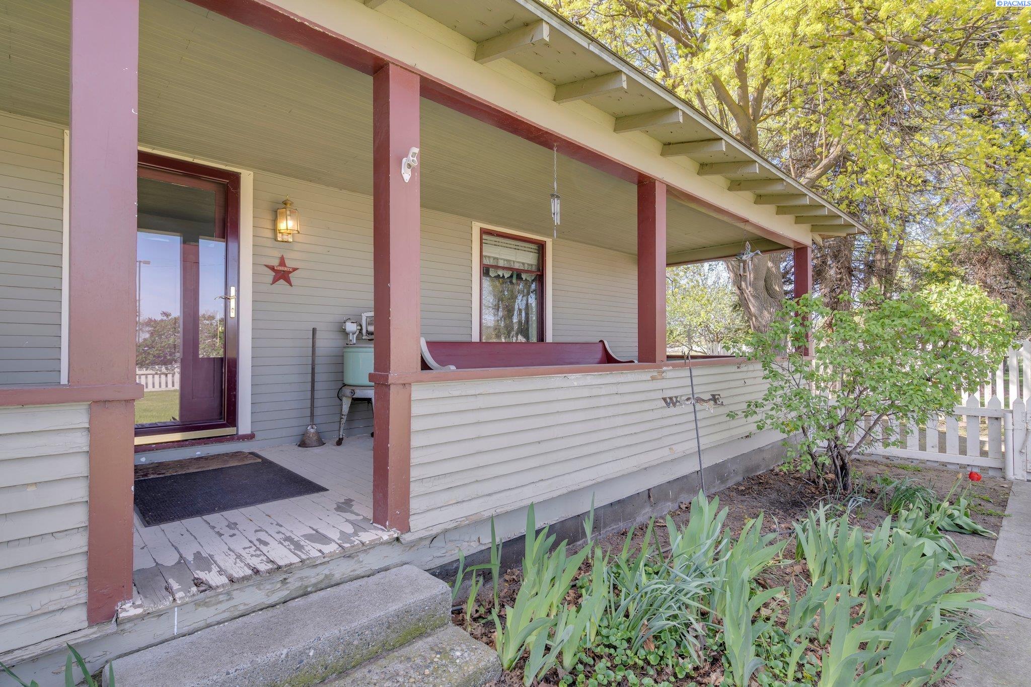 222305 East Game Farm Road Kennewick, WA 99337 - Photo 11 of 50 Gallery Image 11