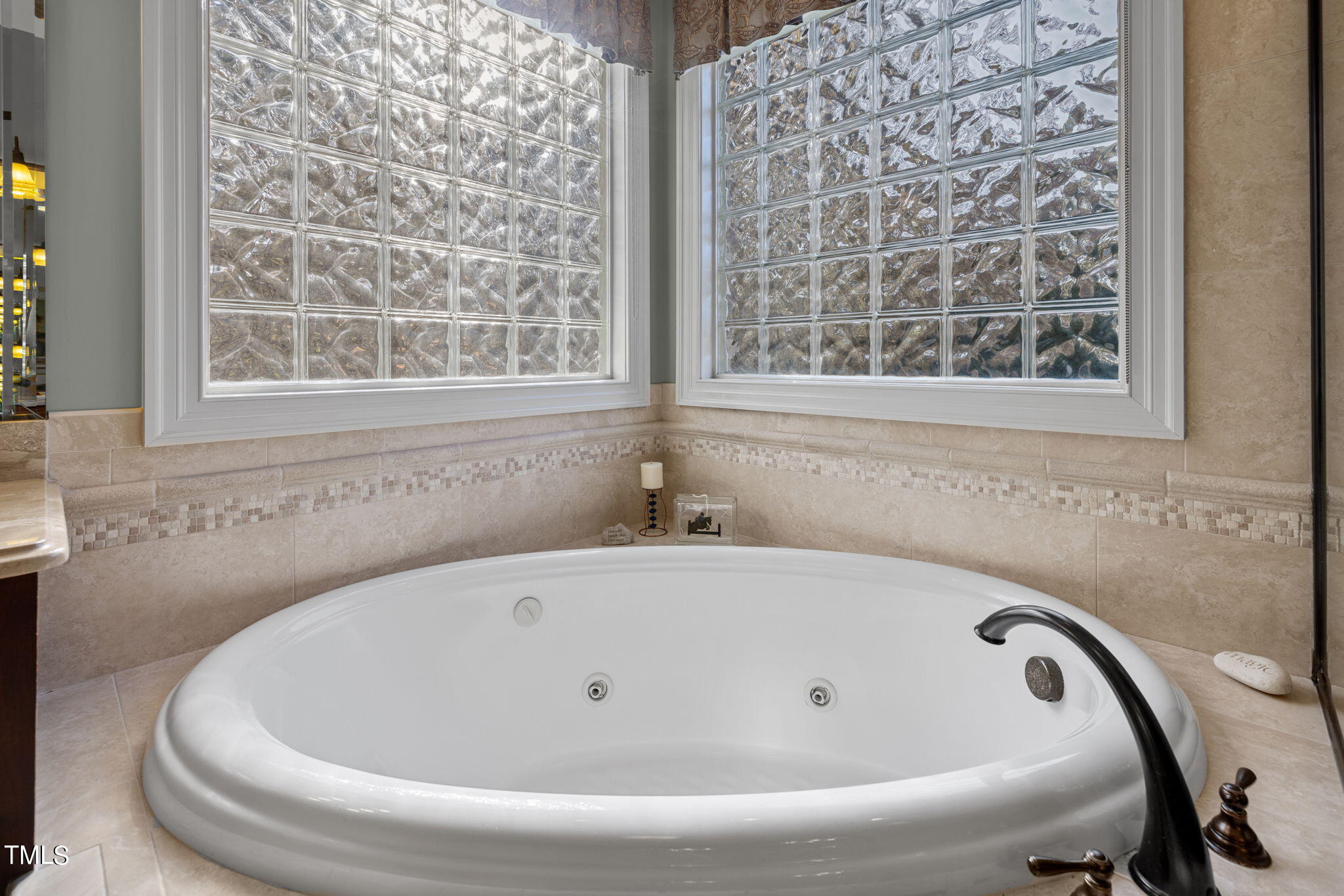 2909 Ryton Court Raleigh, NC 27613 - Photo 37 of 80 49-web-or-mls-5Z8A7060