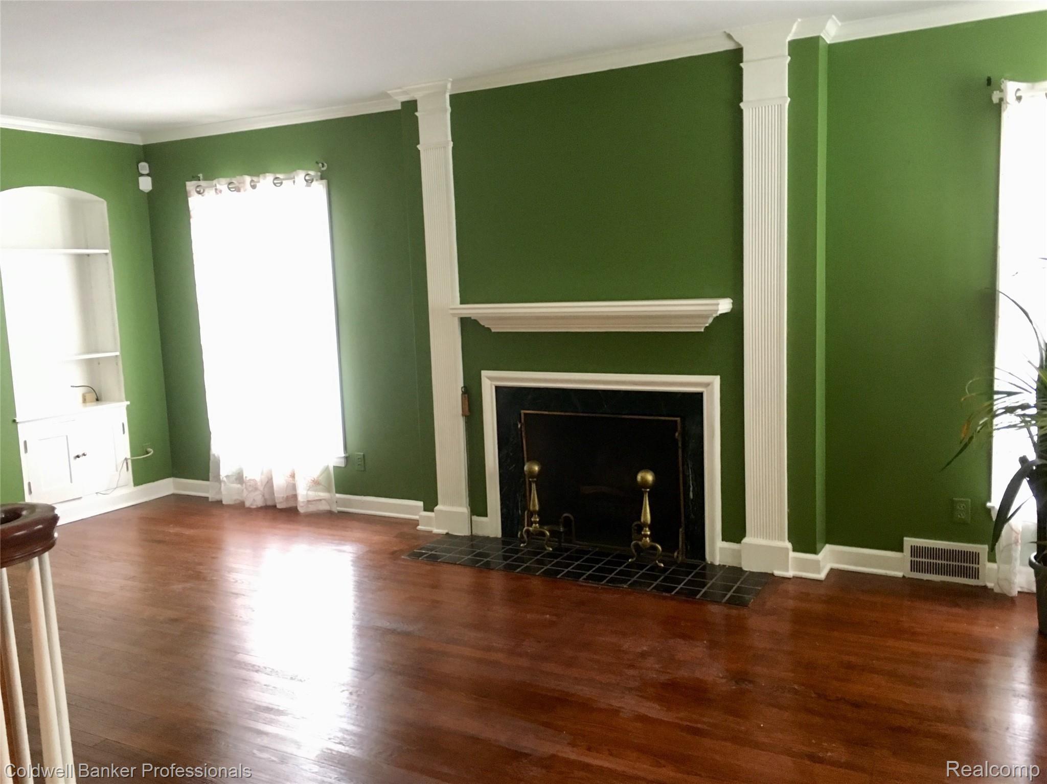 living room3.jpg