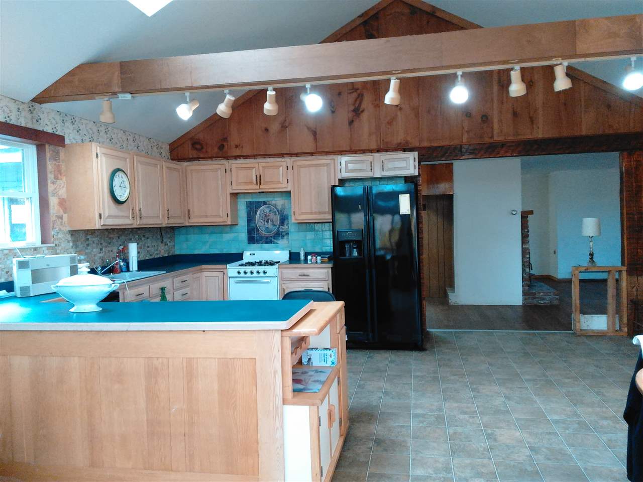 2355 West Side Road Conway, NH 03860 - Photo 12 of 39