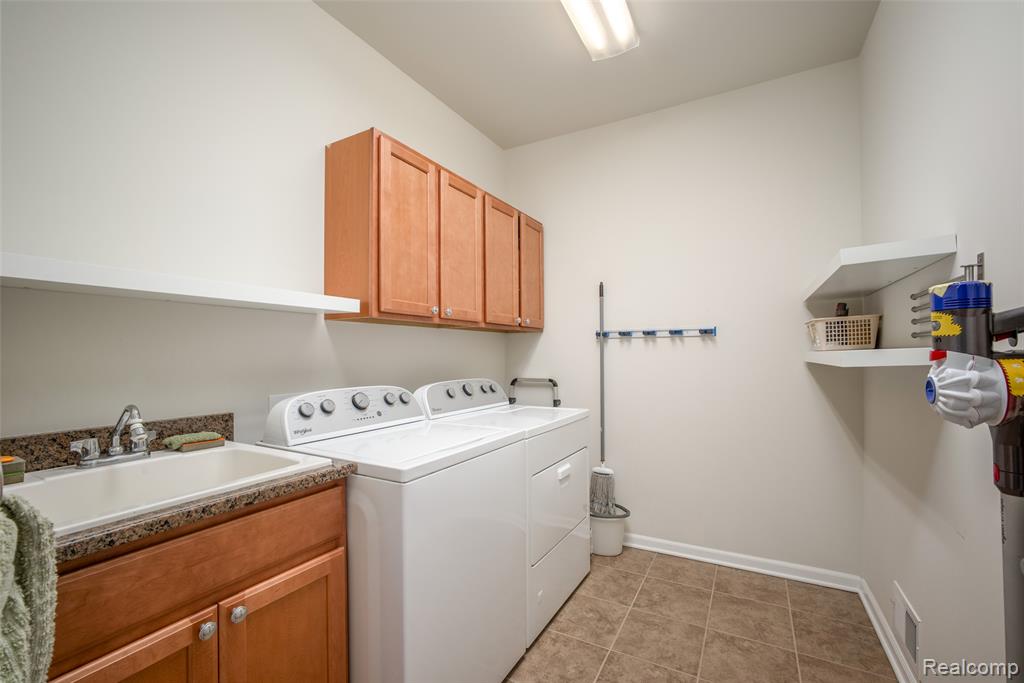 292 Bryce Court Howell, MI 48843 - Photo 31 of 34