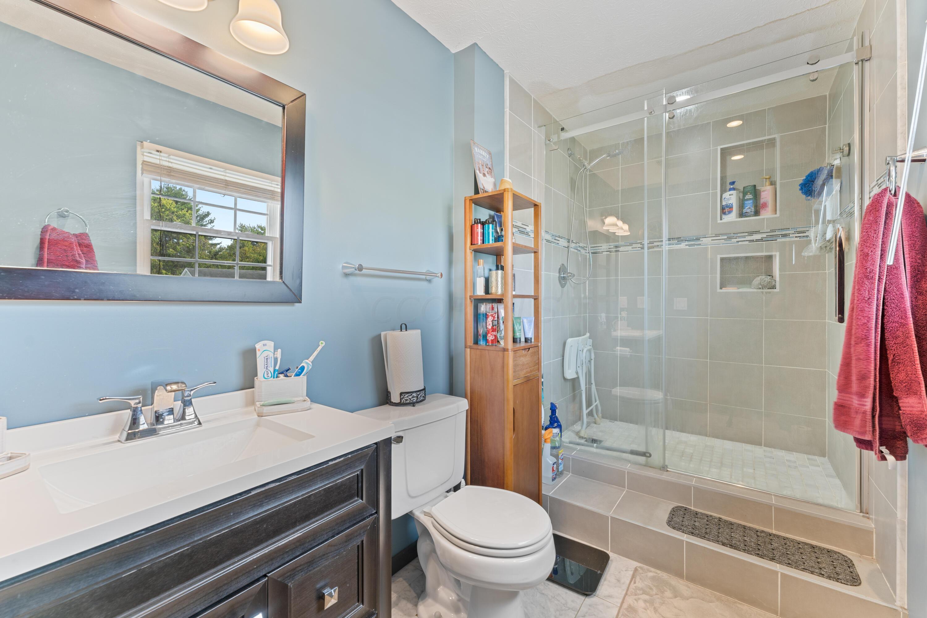 2790 Raphael Drive Columbus, OH 43232 - Photo 52 of 57 bathroom4