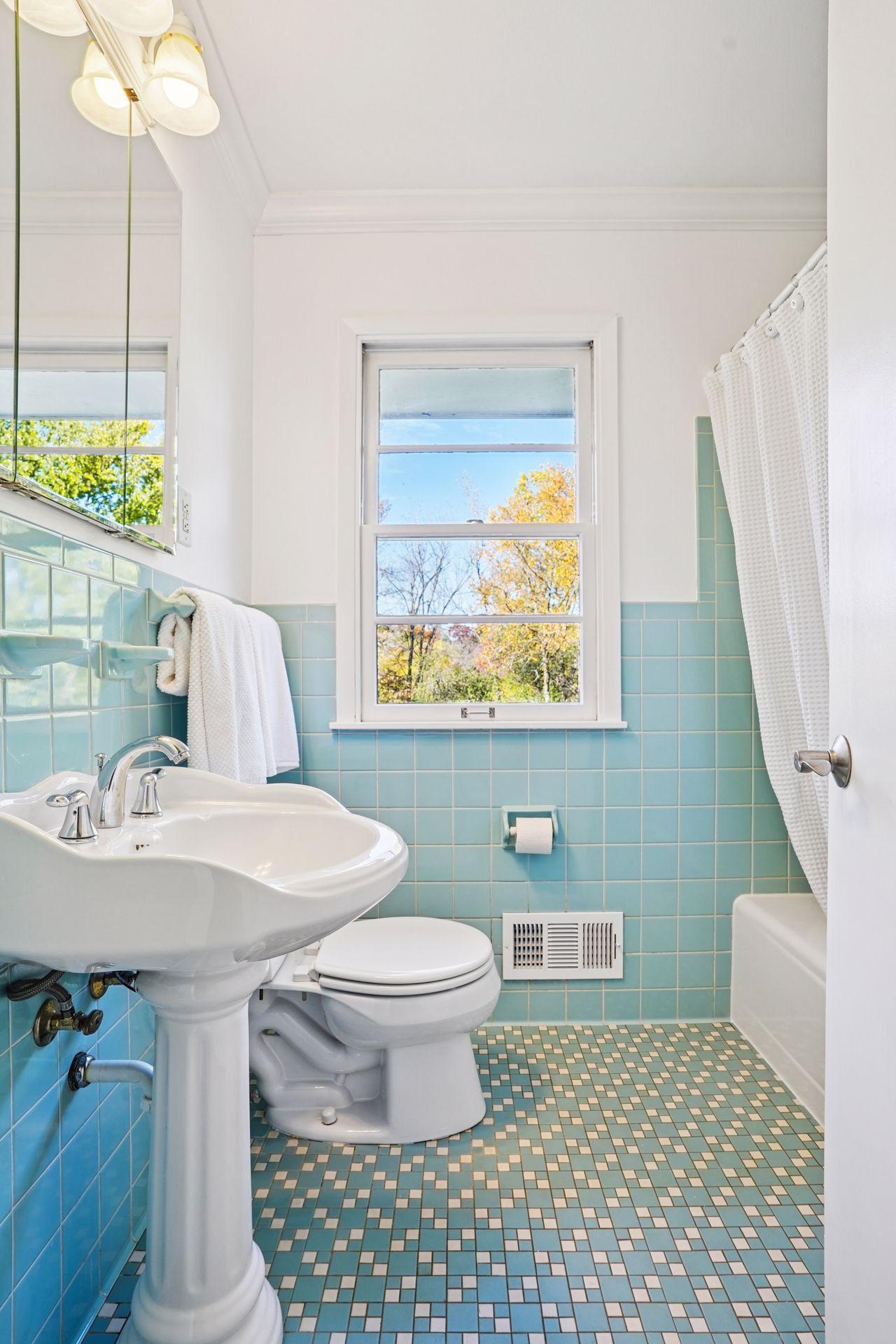 13012 Muriel Road Minnetonka, MN 55305 - Photo 18 of 42