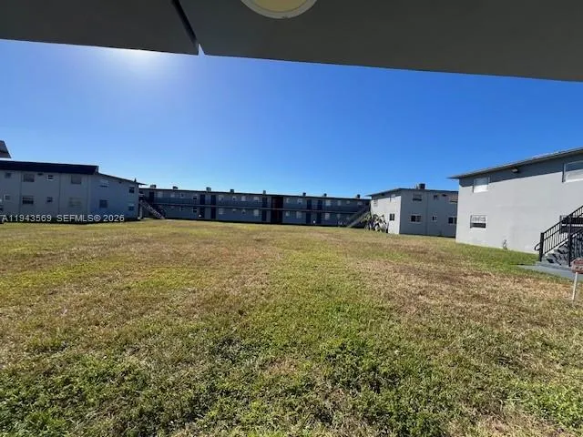 $1,750 | 4250 Southwest 67th Avenue, Unit 37, Miami, FL 33155