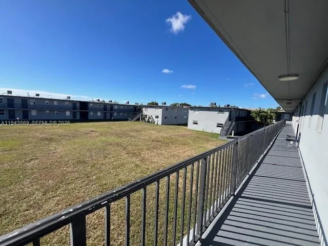 $1,750 | 4250 Southwest 67th Avenue, Unit 37, Miami, FL 33155