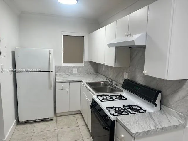 $1,750 | 4250 Southwest 67th Avenue, Unit 37, Miami, FL 33155