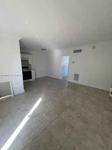 $1,750 | 4250 Southwest 67th Avenue, Unit 37, Miami, FL 33155