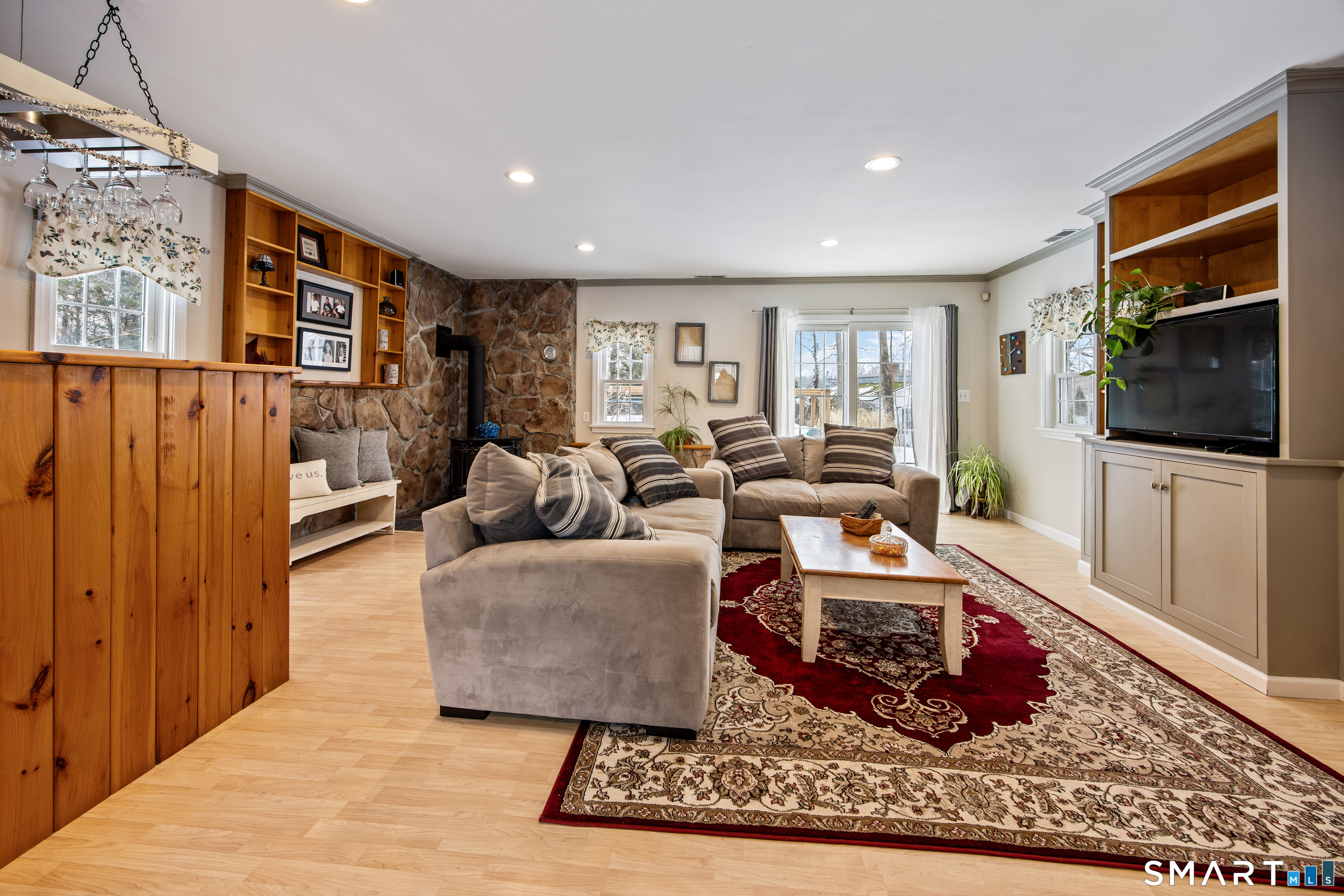 1023 King Road Cheshire, CT 06410 - Photo 15 of 40 Wonderful family room with propane fireplace and wet bar