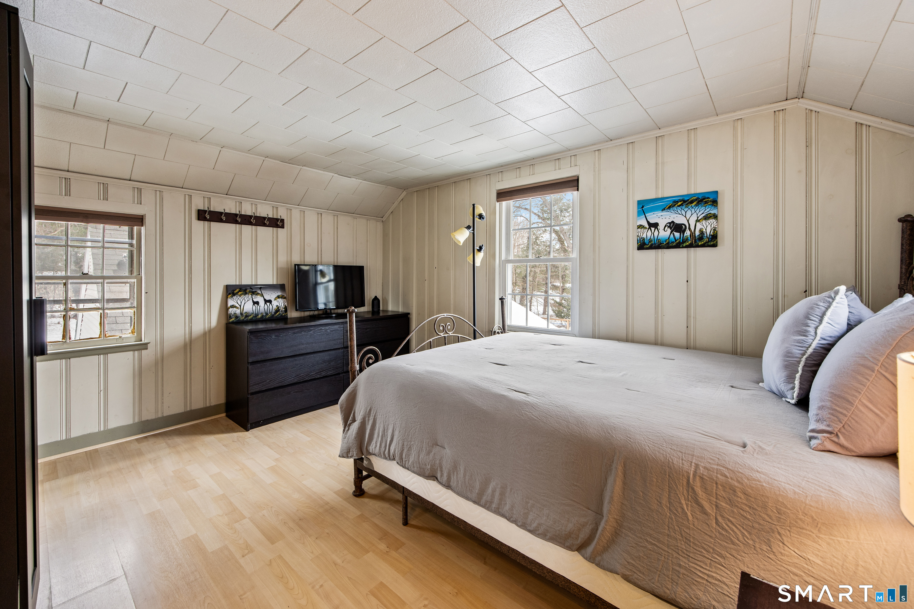 1023 King Road Cheshire, CT 06410 - Photo 33 of 40 Laminate flooring