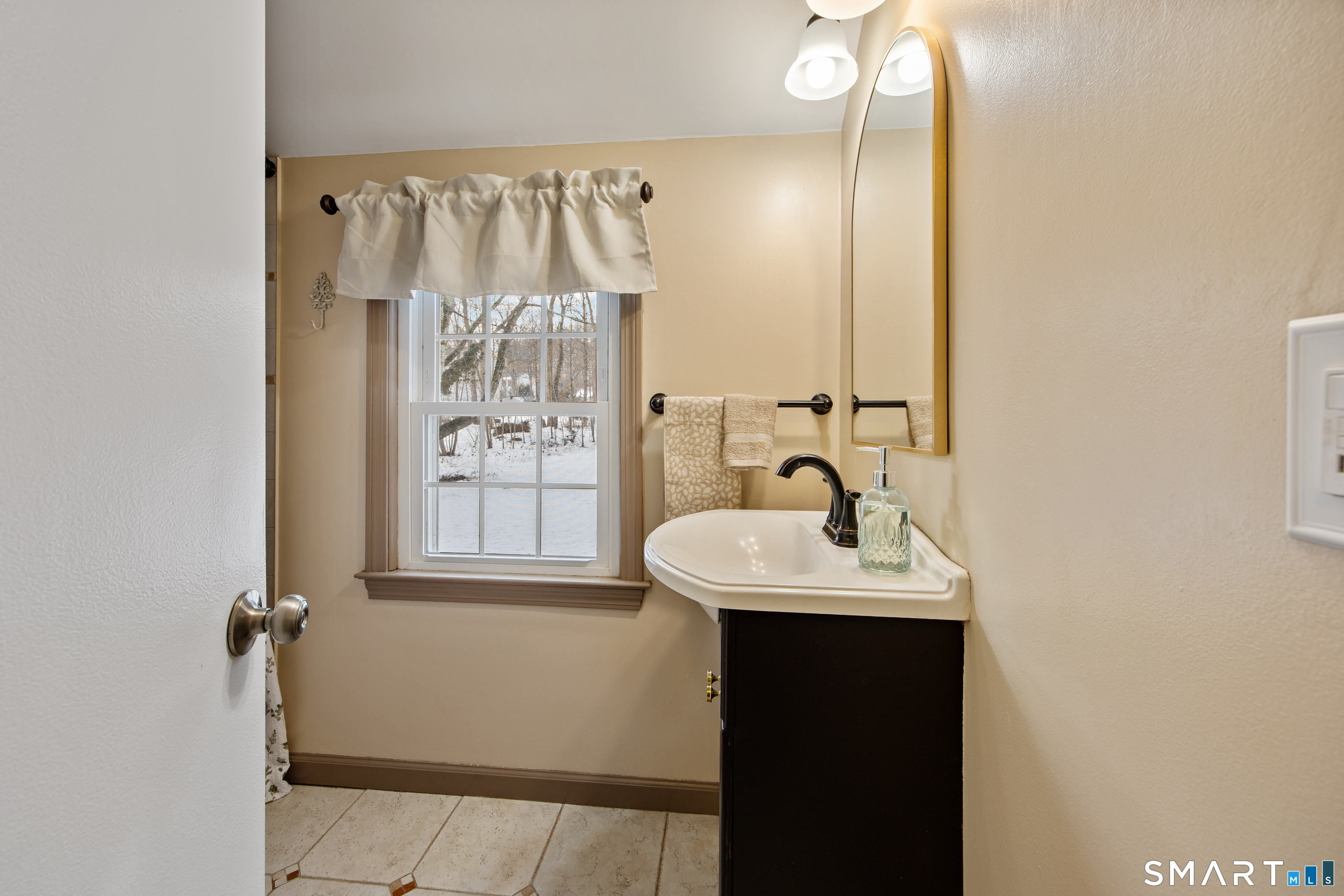 1023 King Road Cheshire, CT 06410 - Photo 35 of 40 Full Bathroom