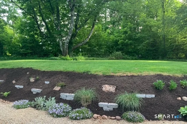 $559,999 | 1023 King Road, Cheshire, CT 06410