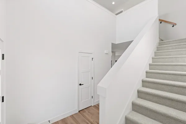 $464,900 | 3315 Palmer Drive, Champaign, IL 61822