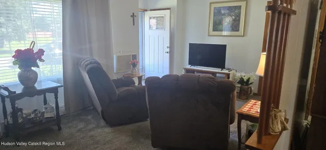 $350,000 | 7 James Street, Hudson, NY 12534