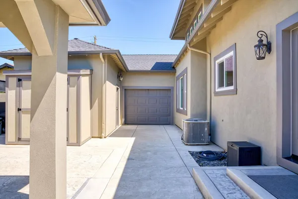 $995,000 | 747 Palm Avenue, Ripon, CA 95366