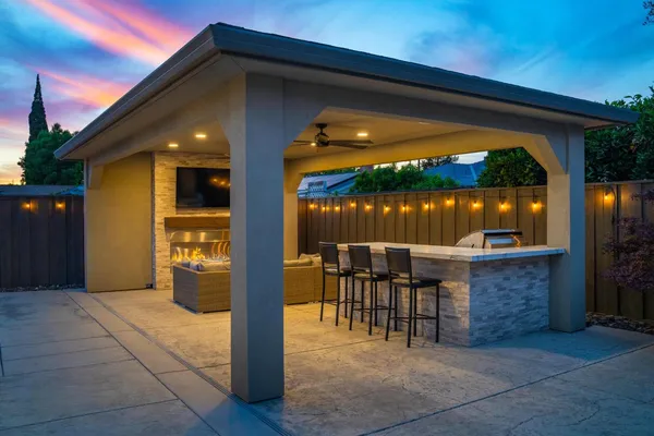 $995,000 | 747 Palm Avenue, Ripon, CA 95366