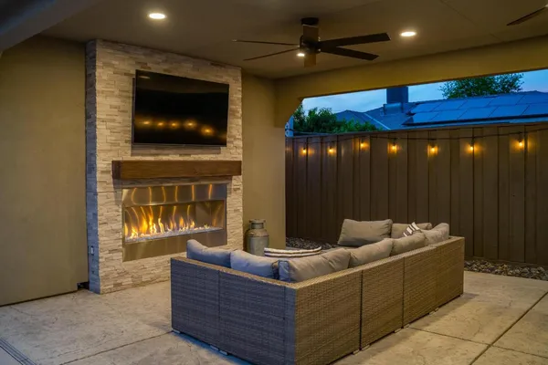 $995,000 | 747 Palm Avenue, Ripon, CA 95366