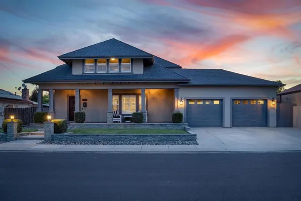 $995,000 | 747 Palm Avenue, Ripon, CA 95366