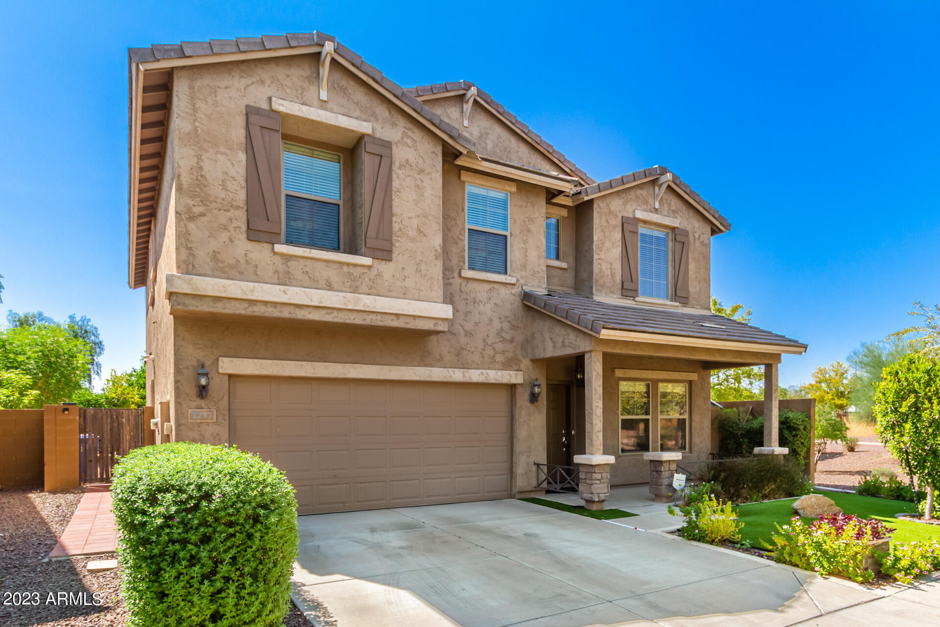 2237 West Kathleen Road Phoenix, AZ 85023 - Photo 4 of 46 04-Kathleen
