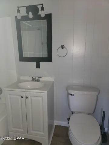 $1,000 | 6529 Chipewa Street, Unit F, Panama City, FL 32404