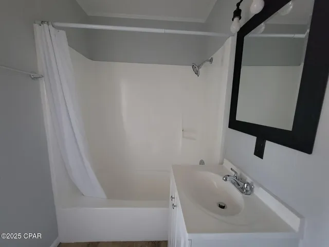 $1,000 | 6529 Chipewa Street, Unit F, Panama City, FL 32404