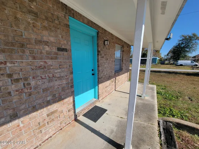 $1,000 | 6529 Chipewa Street, Unit F, Panama City, FL 32404
