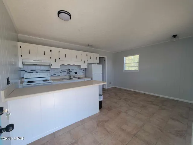 $1,000 | 6529 Chipewa Street, Unit F, Panama City, FL 32404