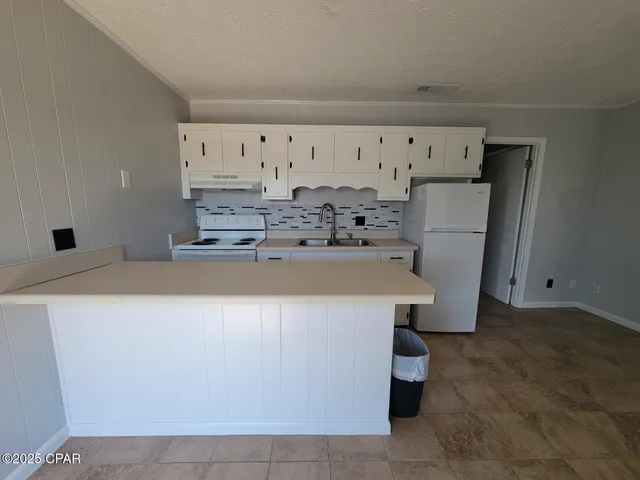 $1,000 | 6529 Chipewa Street, Unit F, Panama City, FL 32404