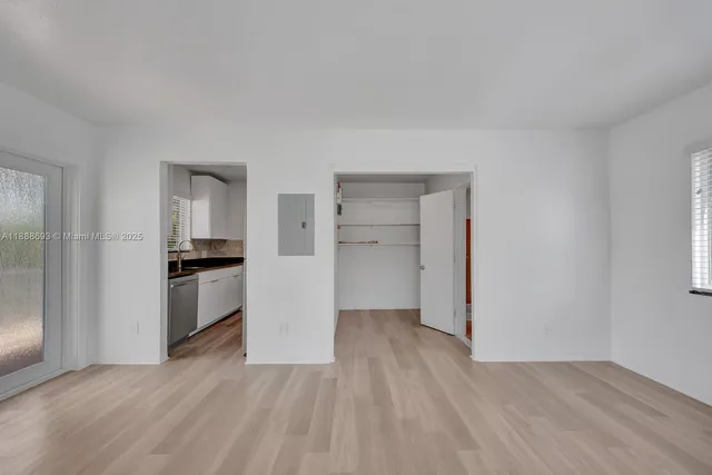 $1,700 | 570 Northeast 68th Street, Unit 5, Miami, FL 33138