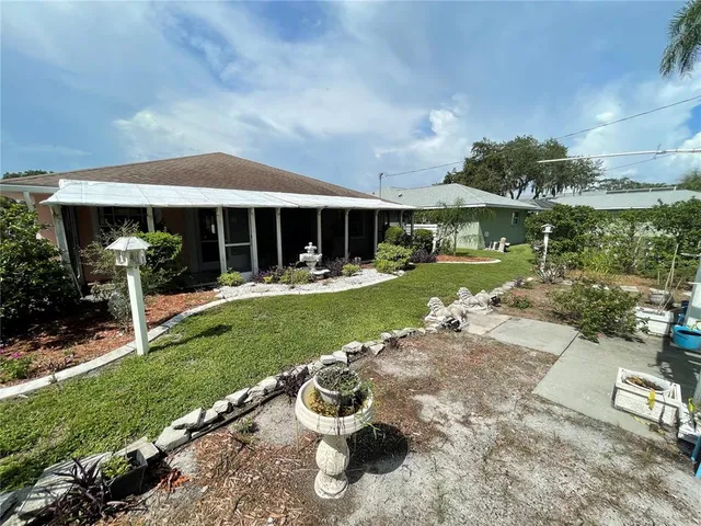 $2,500 | 1012 Laurel Avenue, Venice, FL 34285