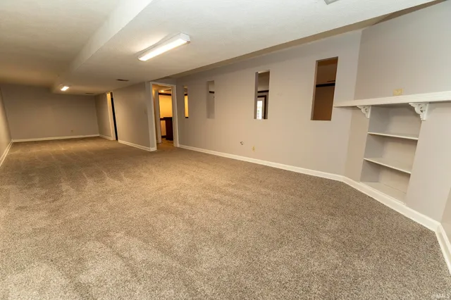 $2,285 | 7877 Marywood Drive, Newburgh, IN 47630