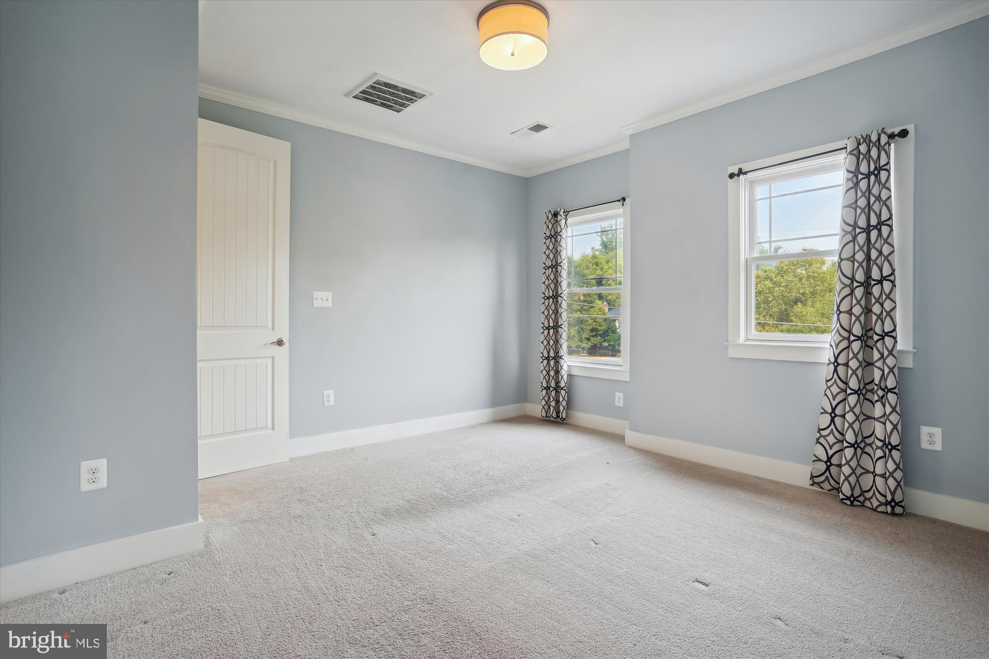 5806 Little Falls Road Arlington, VA 22207 - Photo 26 of 62 Bedroom