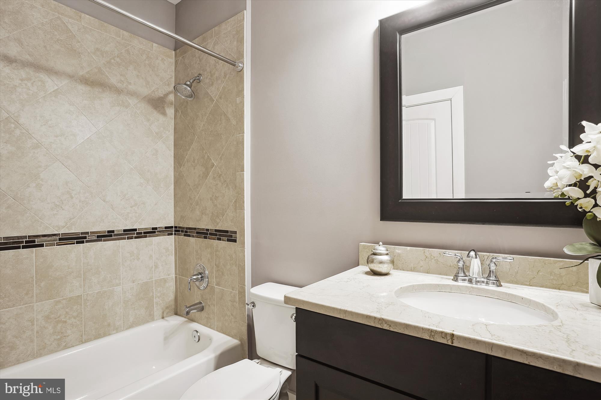 5806 Little Falls Road Arlington, VA 22207 - Photo 28 of 62 Bath