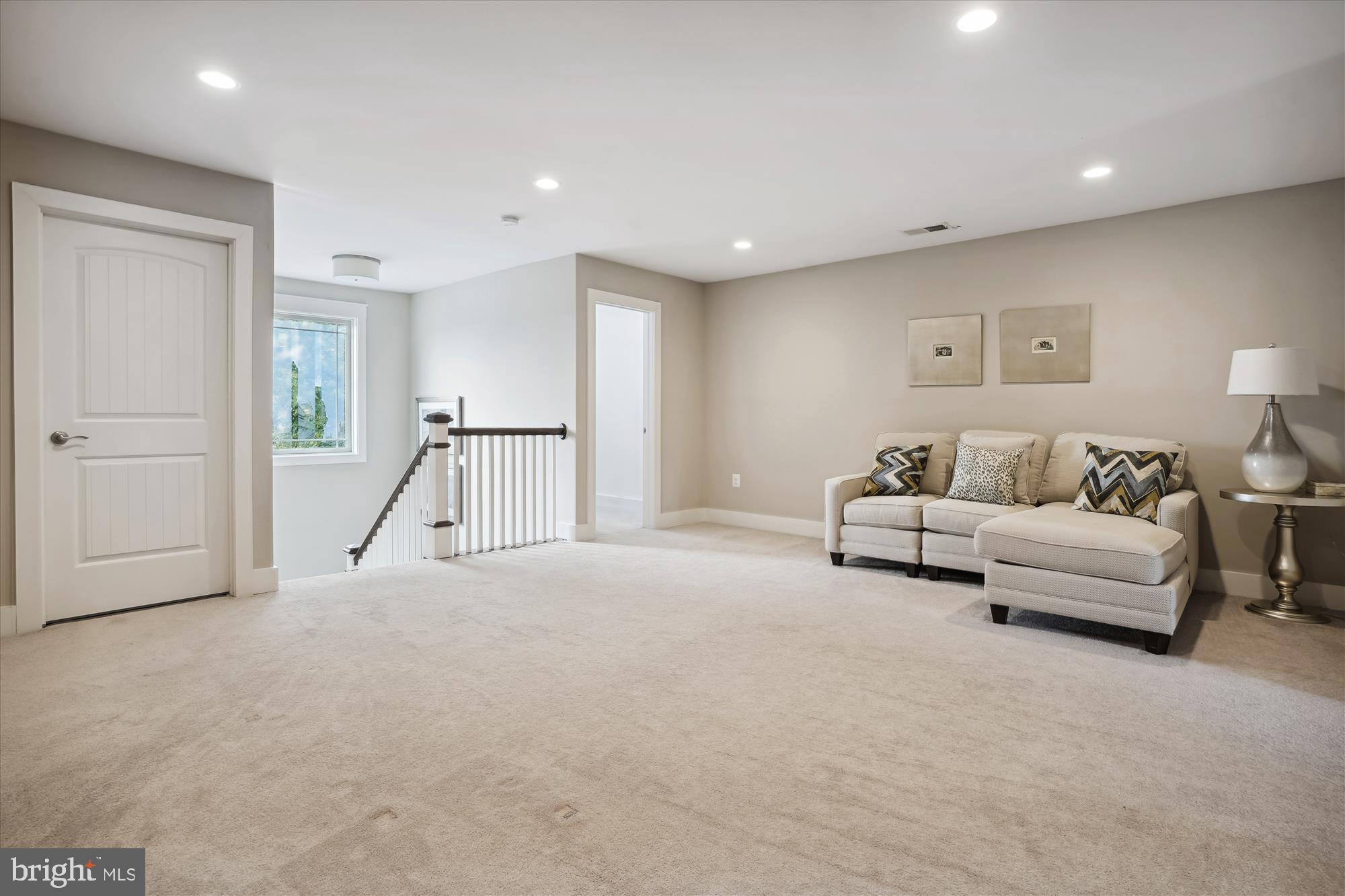 5806 Little Falls Road Arlington, VA 22207 - Photo 35 of 62 Loft