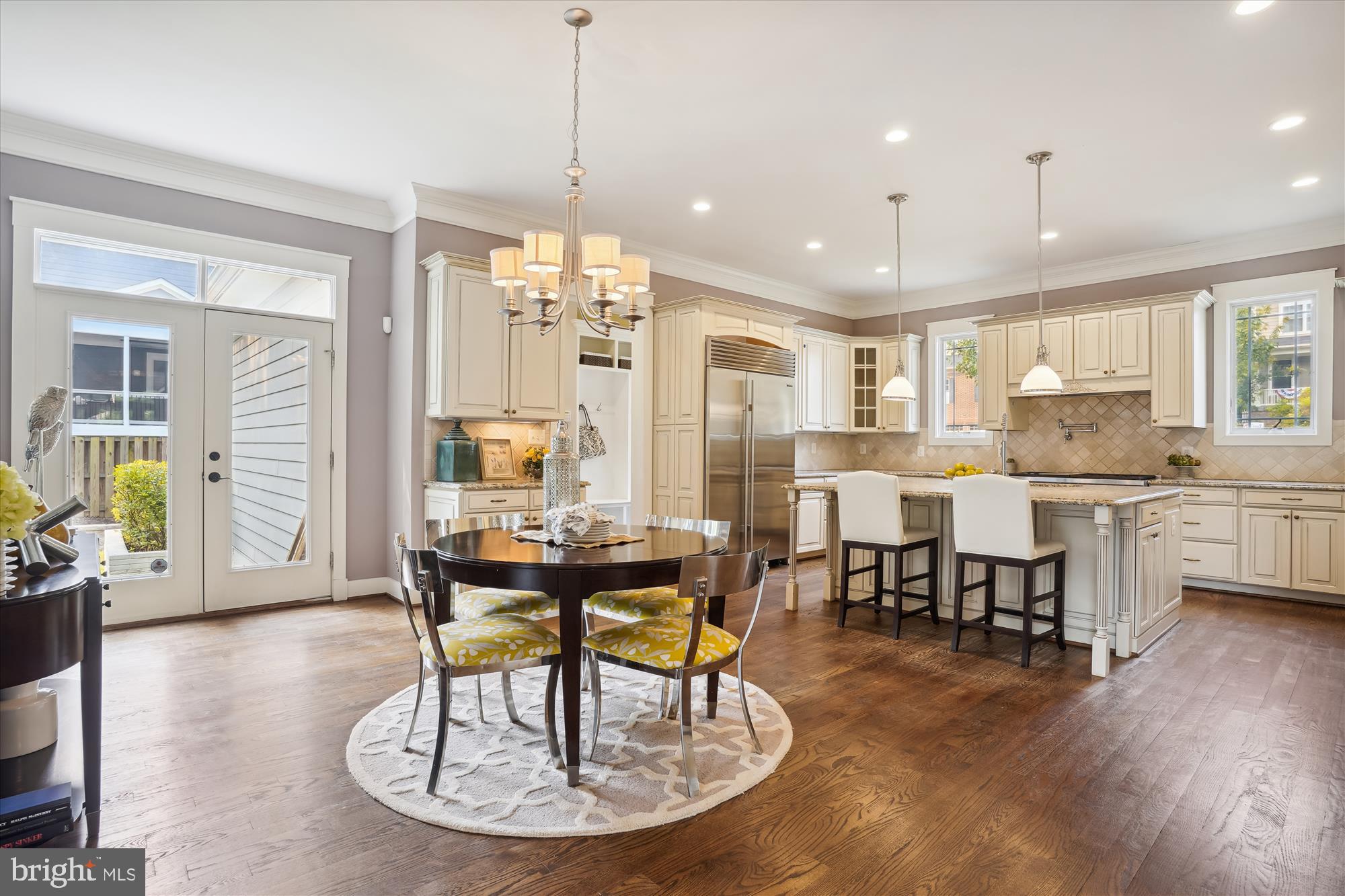 5806 Little Falls Road Arlington, VA 22207 - Photo 6 of 62 Breakfast Area