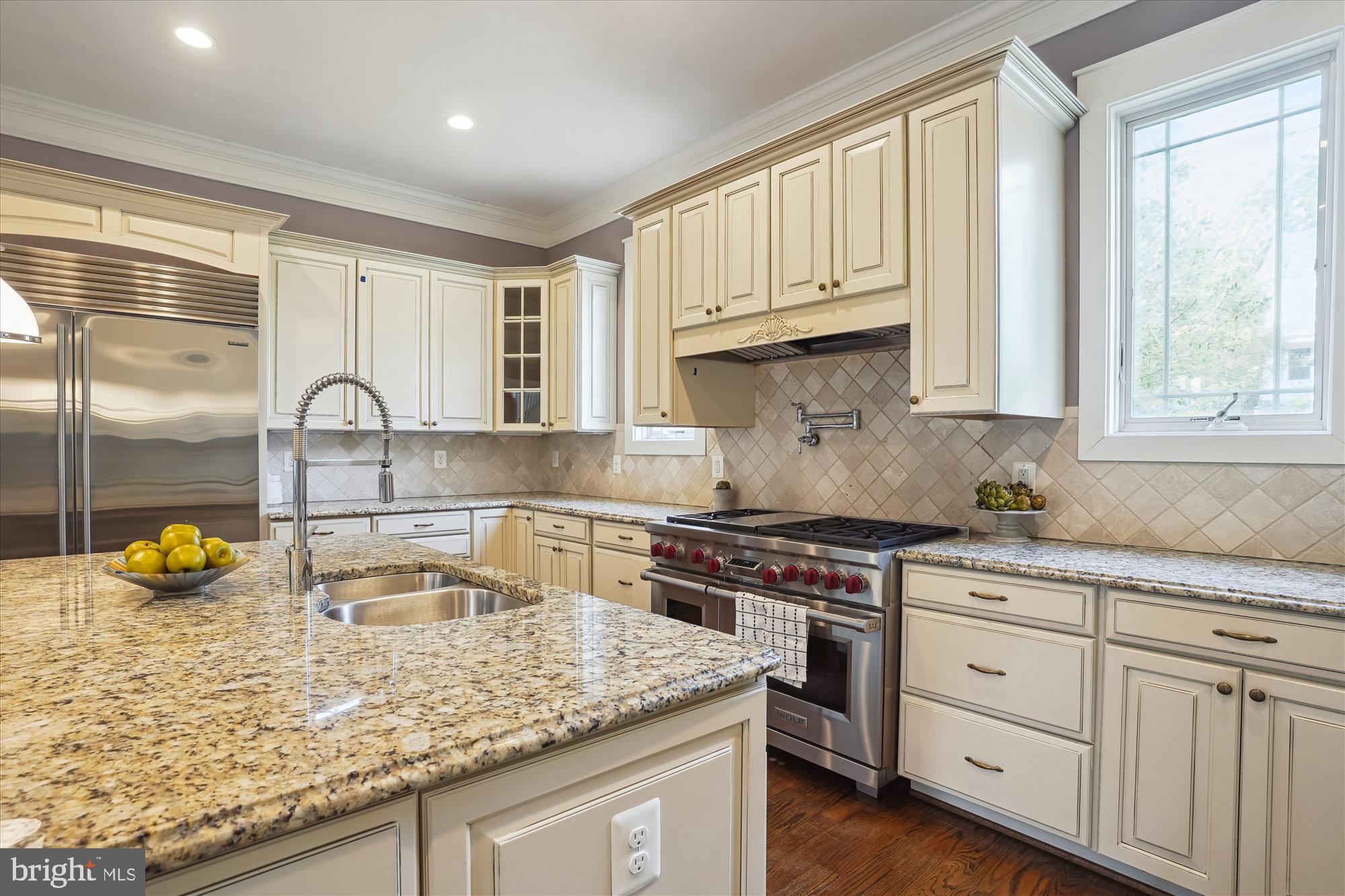 5806 Little Falls Road Arlington, VA 22207 - Photo 9 of 62 Kitchen
