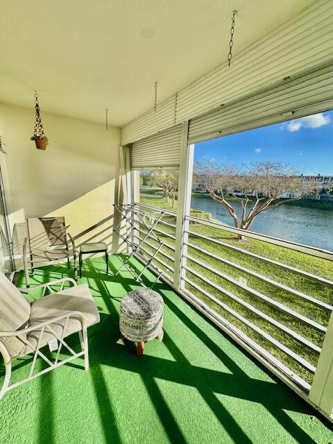 2030 Newcastle B Boca Raton, FL 33434 - Photo 8 of 41 Screened Patio