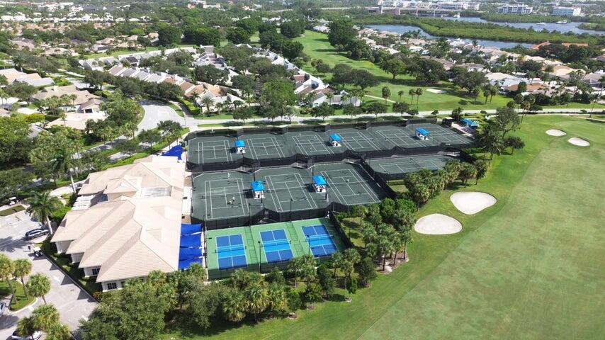 16647 Traders Crossing North, Unit 127 Jupiter, FL 33477 - Photo 40 of 51 JL courts 2