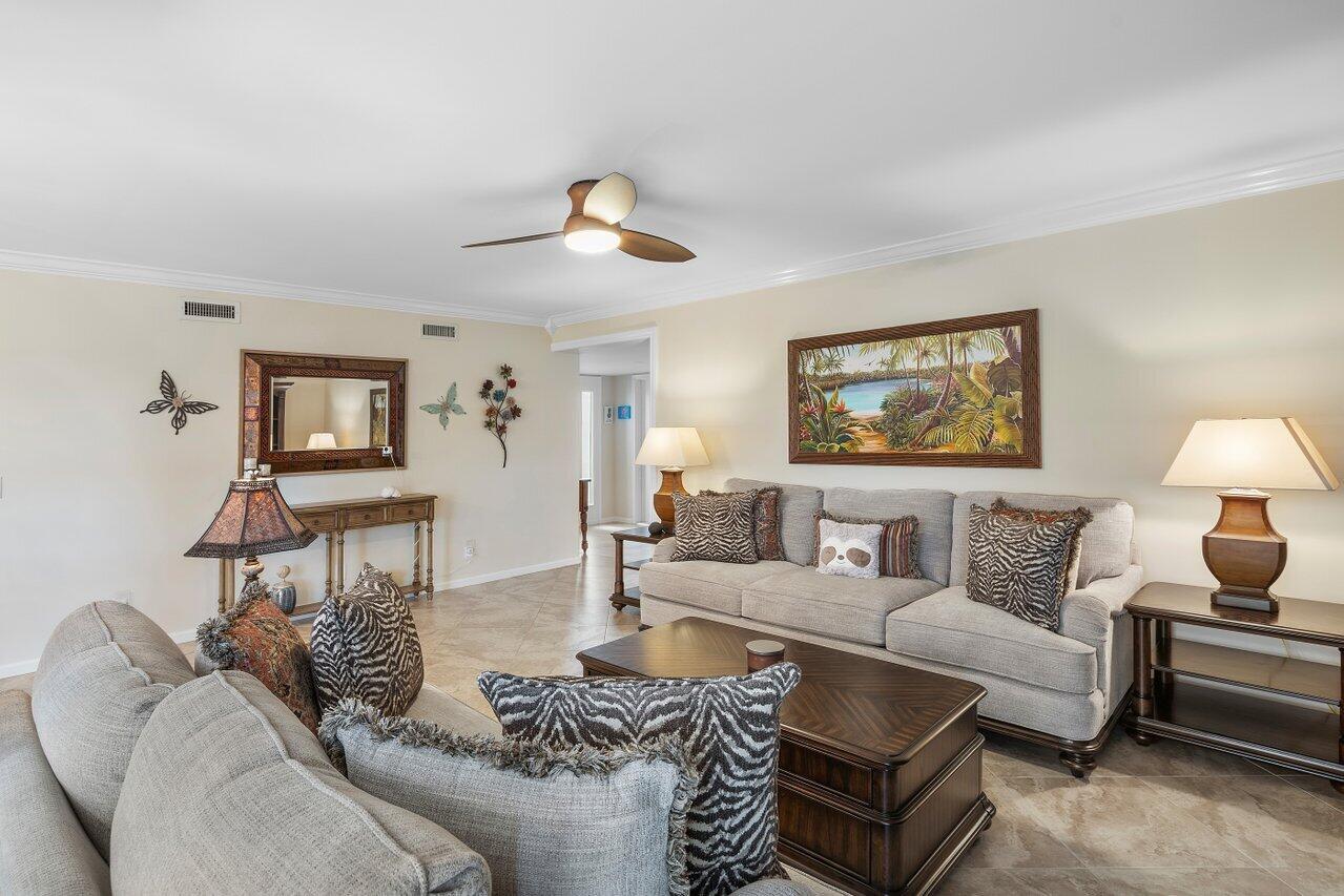 16647 Traders Crossing North, Unit 127 Jupiter, FL 33477 - Photo 9 of 51 017-16647TradersCrossingNorth-Jupiter-FL